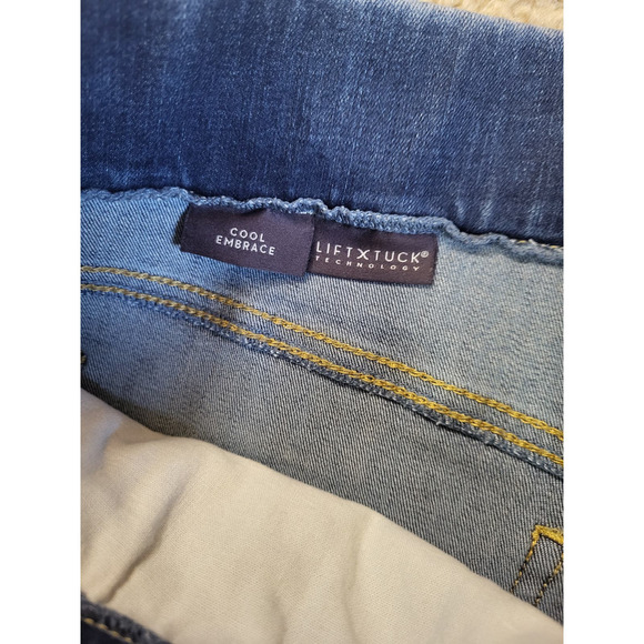 NYDJ Cool Embrace Pull On Stretch Jean Shorts, 6, GUC - Picture 2 of 4